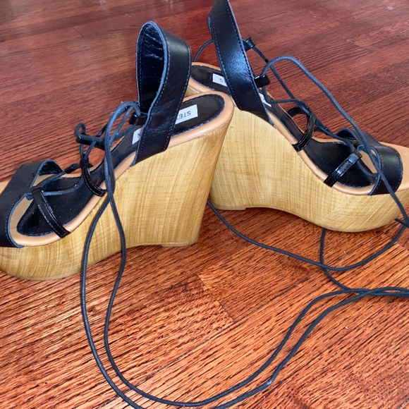 Steve Madden Lace Up Wedge Heels - Picture 2 of 3